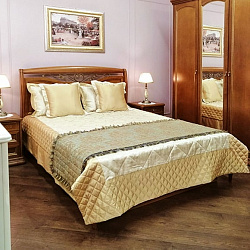 Двуспальная кровать с кованым элементом без ножной спинки 1800x2000